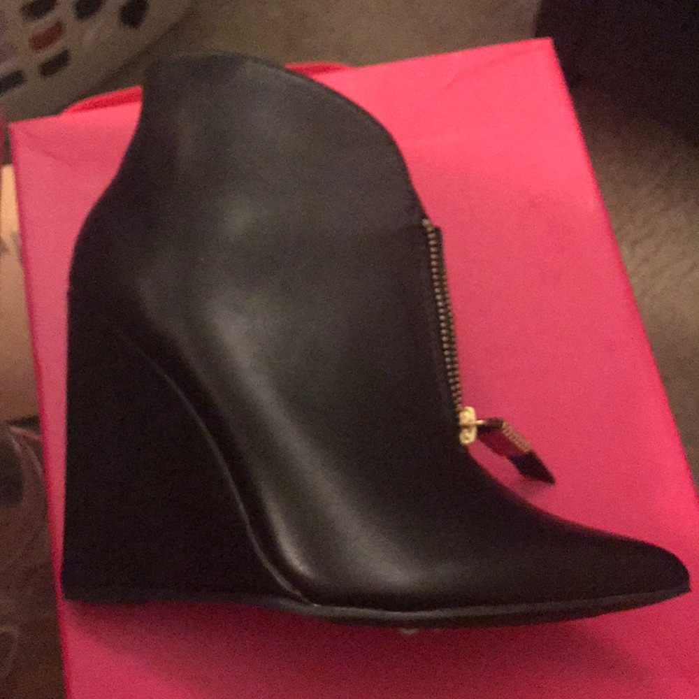 Wedge booties